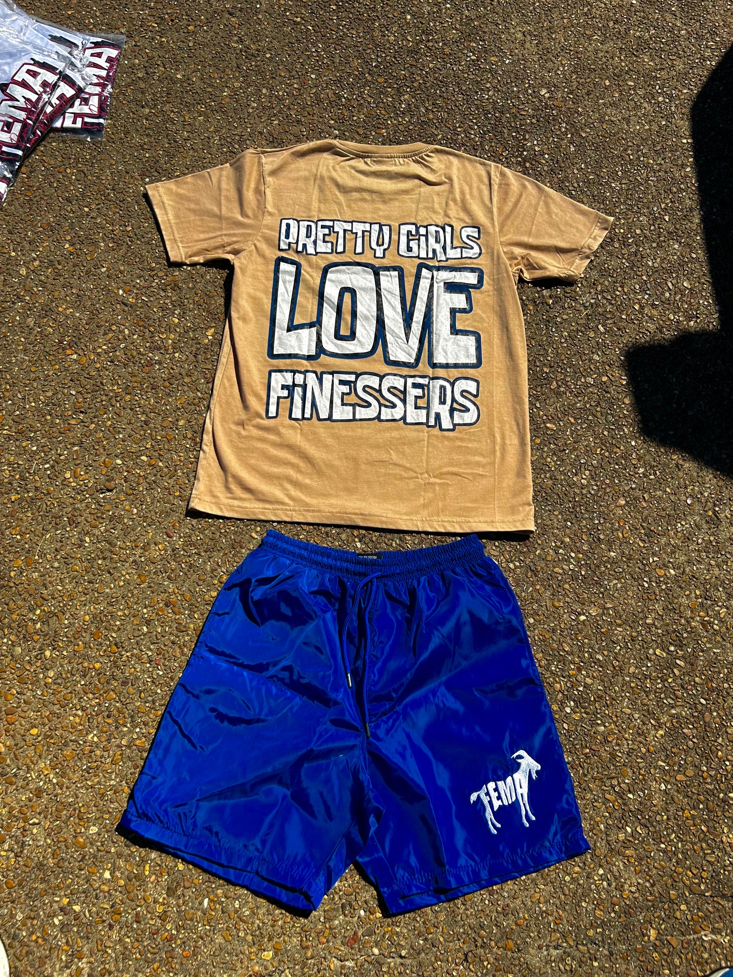Pretty Girl Love Finessers Set (Tan/Blue)