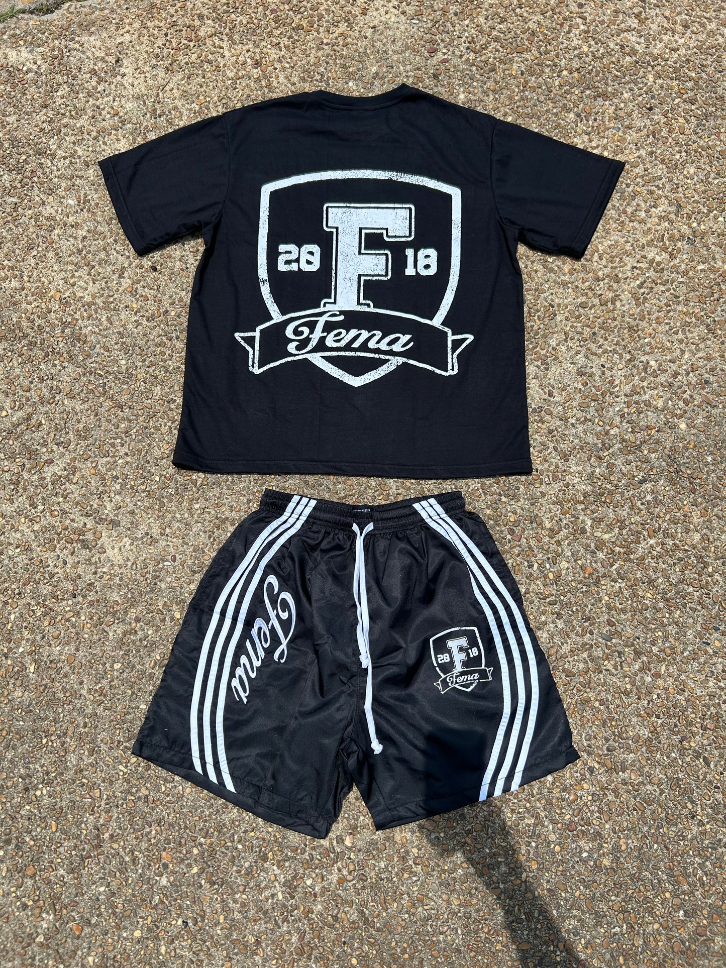 FEMA Trophy Set Black